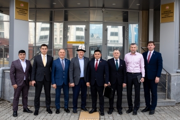 Татарстан Республикасы Спорт министрлыгында Кыргызстан Республикасы делегациясе белән эшлекле очрашу